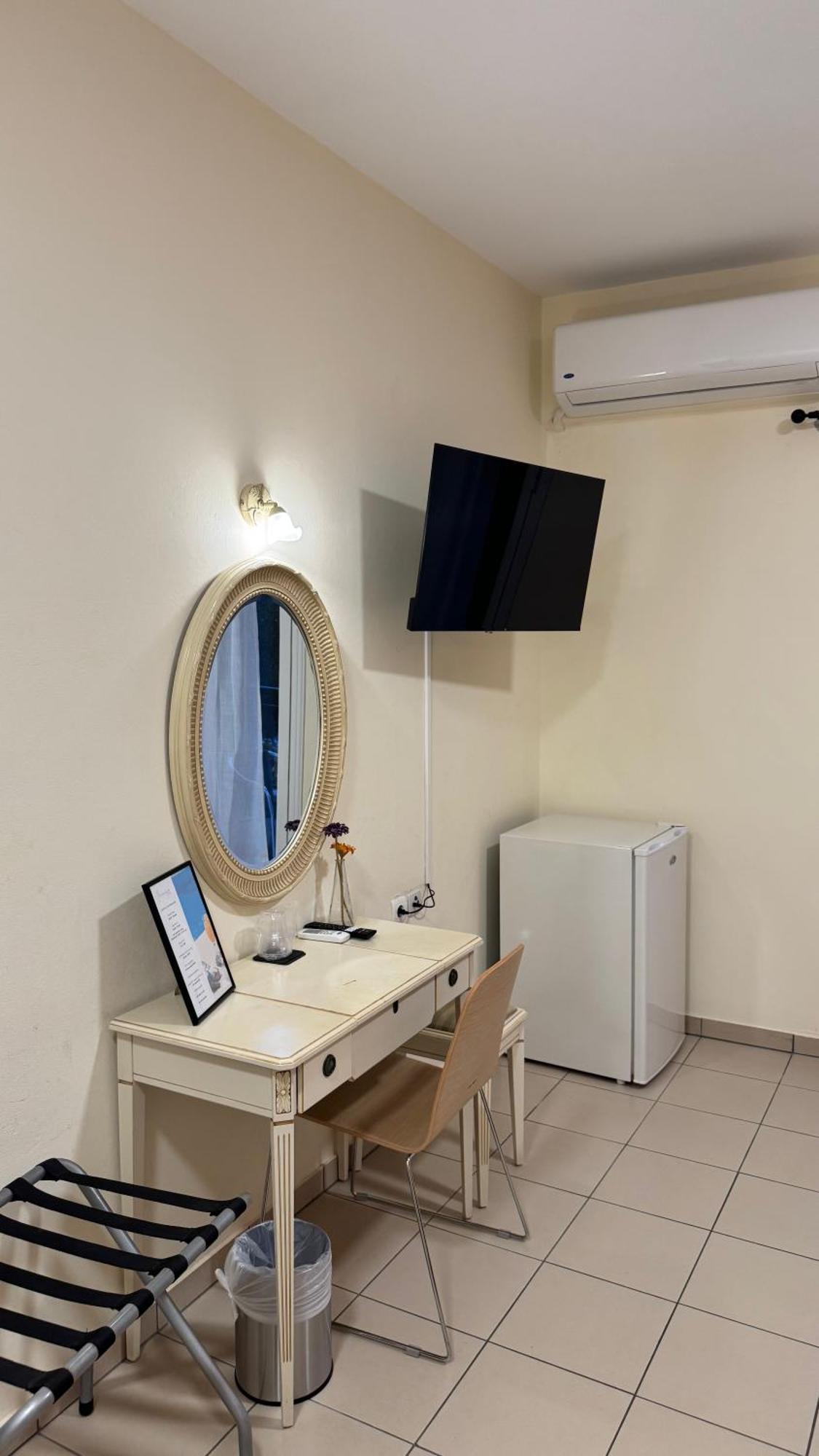 Chrisovalanto Hotel Sívota Habitación foto